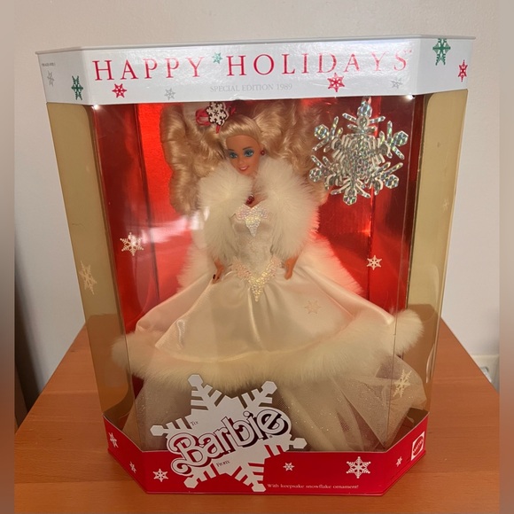 1989 Happy Holidays Barbie White Dress NIB on